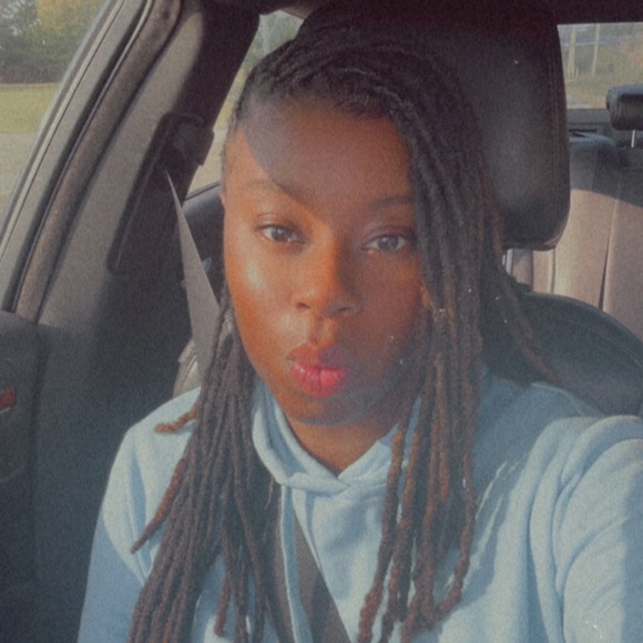 Meet your Posher, Kinesha - Picture 1 of 1